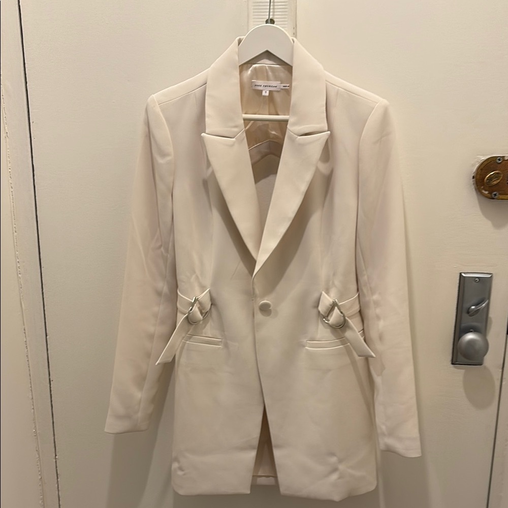 Good American Cream Blazer with Classic Lapel